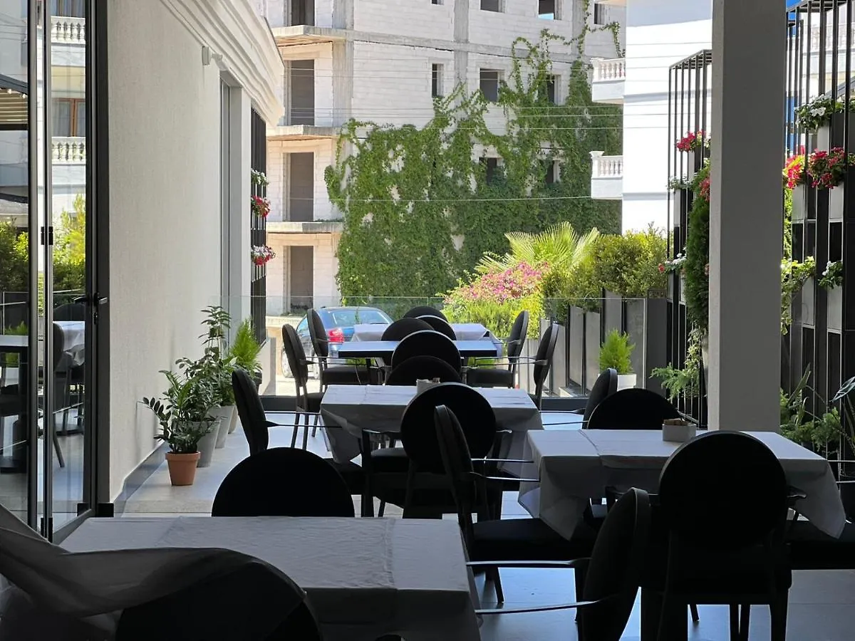 Rozafa Palace Hotel Sarandë