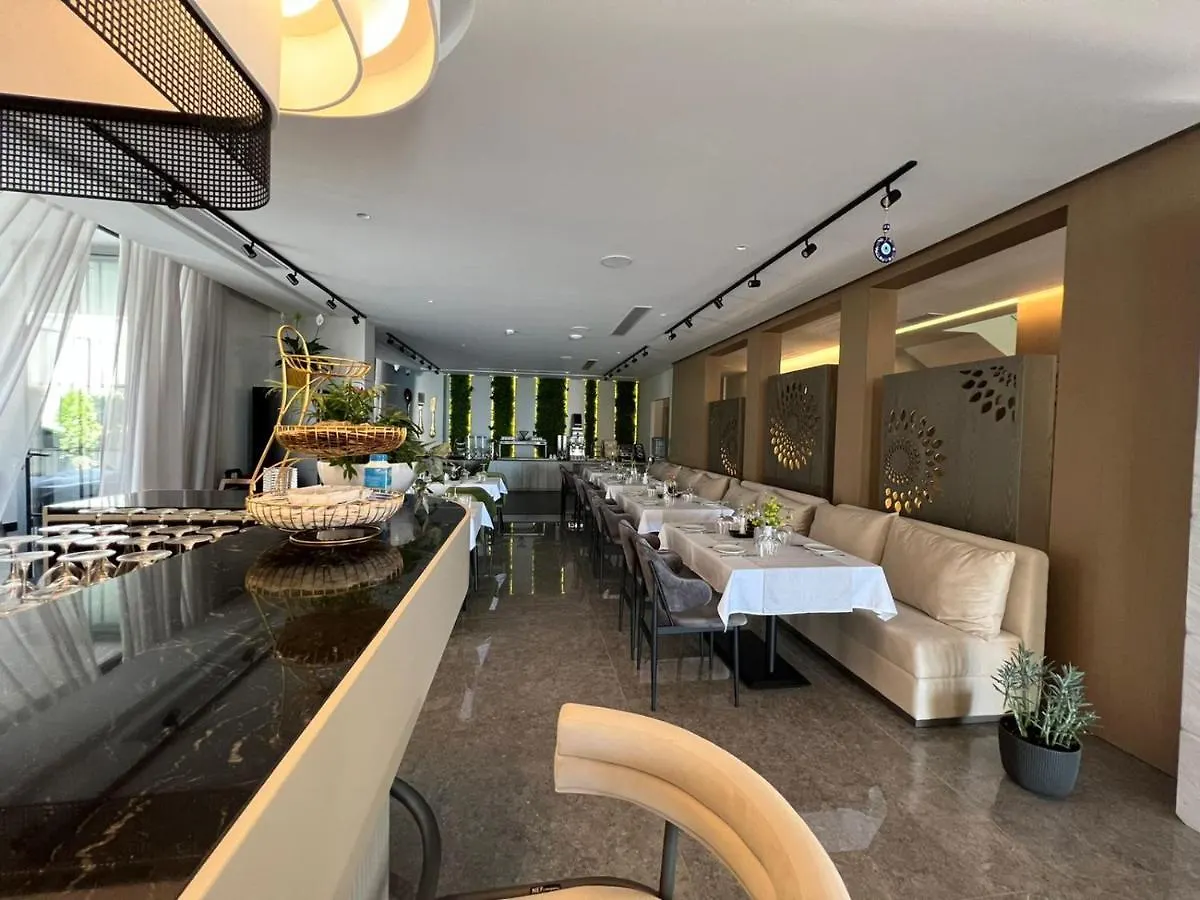 Rozafa Palace Hotel Sarande Albania