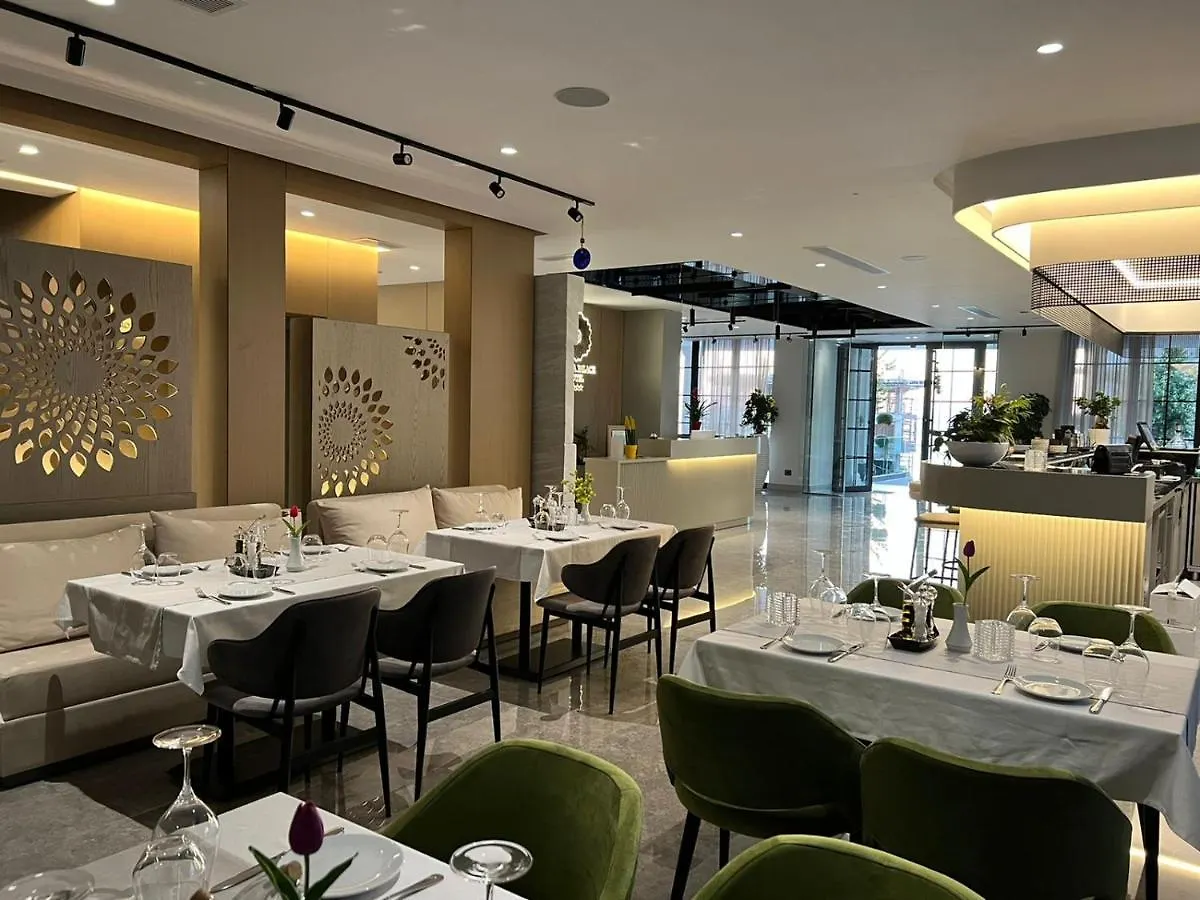 Rozafa Palace Hotel Sarande